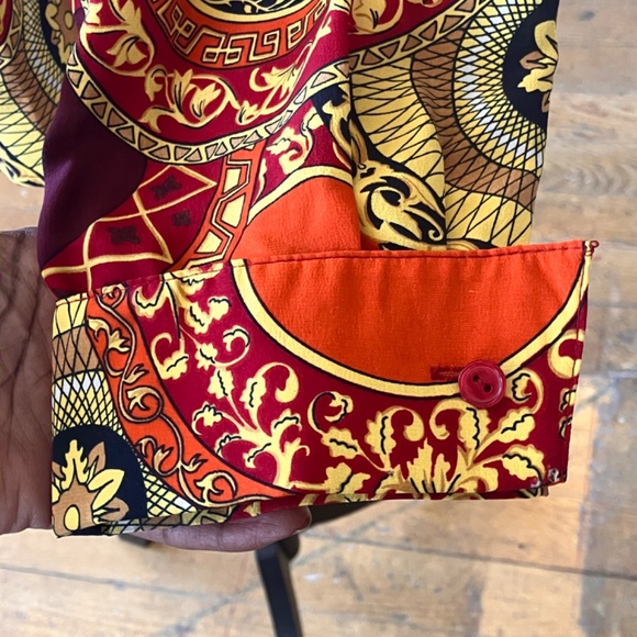 Color FX orange, red, yellow and black vintage, silk medallion print shirt - Picture 7 of 9
